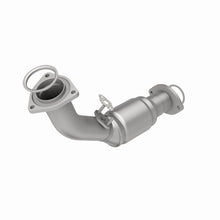 Load image into Gallery viewer, MagnaFlow Direct Fit Catalytic Converter 99-02 4Runner Front 3.4L