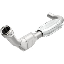 Load image into Gallery viewer, MagnaFlow Direct Fit Catalytic Converter 99-00 Ford F-150 4.6L