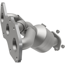 Load image into Gallery viewer, MagnaFlow Direct Fit Catalytic Converter 06-09 Toyota RAV4 3.5L
