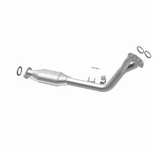 Load image into Gallery viewer, MagnaFlow Direct Fit Catalytic Converter 96-00 Toyota 4 Runner 2.7