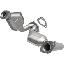 Load image into Gallery viewer, MagnaFlow Direct Fit Catalytic Converter98-00 Ranger 3.0/4.0L Fron