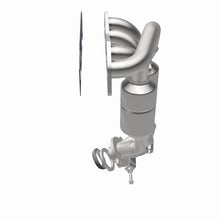 Load image into Gallery viewer, MagnaFlow Direct Fit Catalytic Converter 01-03 Toyota RAV4 2.0L