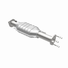 Load image into Gallery viewer, MagnaFlow Direct Fit Catalytic Converter 00-04 Jeep Wrangler Rear