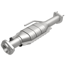 Load image into Gallery viewer, MagnaFlow Direct Fit Catalytic Converter 00-04 Jeep Wrangler Rear