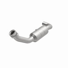 Load image into Gallery viewer, MagnaFlow Direct Fit Catalytic Converter F-150 04-06 8 4.6L