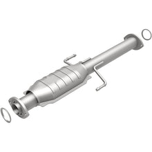 Load image into Gallery viewer, MagnaFlow Direct Fit Catalytic Converter 02-04 Tacoma 3.4L rear 50S