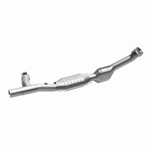 Load image into Gallery viewer, MagnaFlow Direct Fit Catalytic Converter 99-02 Expedition 5.4L 4wd