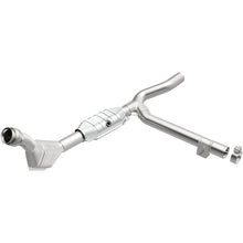 Load image into Gallery viewer, MagnaFlow Direct Fit Catalytic Converter 99-00 Ford F-150 4.2L 50S