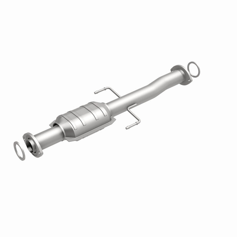 MagnaFlow Direct Fit Catalytic Converter 01-04 Toyota Tacoma 2.4L Rear