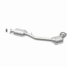 Load image into Gallery viewer, MagnaFlow Direct Fit Catalytic Converter 99-04 Subaru Forester 2.5L