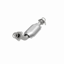 Load image into Gallery viewer, MagnaFlow Direct Fit Catalytic Converter 00-8/04 Toyota Tundra 4.7L P/S Front