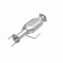 Load image into Gallery viewer, MagnaFlow Direct Fit Catalytic Converter 00-04 Jeep Wrangler Rear