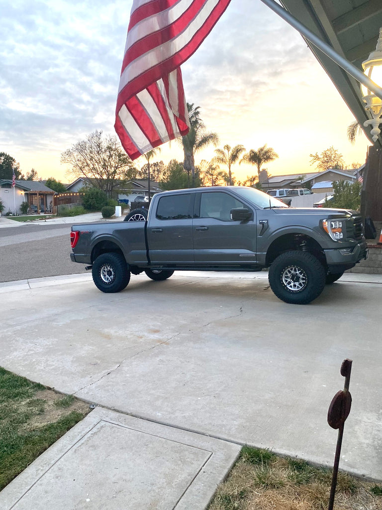 6 Inch Lift Kit FOX 2.5 Performance Elite Coil-Over Ford F150 (21-24) 4WD