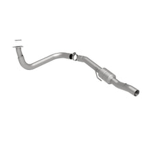 Load image into Gallery viewer, MagnaFlow Direct Fit Catalytic Converter 00-06 Chevy/GMC D/S OEM
