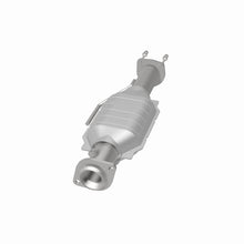 Load image into Gallery viewer, MagnaFlow Direct Fit Catalytic Converter 00-04 Jeep Wrangler Rear