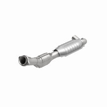 Load image into Gallery viewer, MagnaFlow Direct Fit Catalytic Converter 97-98 Ford Trucks 4.6L
