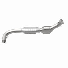 Load image into Gallery viewer, MagnaFlow Direct Fit Catalytic Converter 99-00 Ford Trucks 5.4L