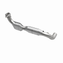 Load image into Gallery viewer, MagnaFlow Direct Fit Catalytic Converter 01-04 Ford F-150 Pickup 5.4L 4WD 4R100 Trans D/S (49 State)