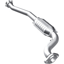 Load image into Gallery viewer, MagnaFlow Direct Fit Catalytic Converter 04-06 Colorado 2.8/3.5 Rear O
