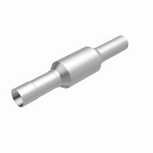 Load image into Gallery viewer, MagnaFlow Direct Fit Catalytic Converter California Grade 92-94 GM Blazer/Suburban 5.7L