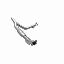 Load image into Gallery viewer, MagnaFlow Direct Fit Catalytic Converter 01 Ford Trucks 5.4L