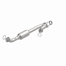 Load image into Gallery viewer, MagnaFlow Direct Fit Catalytic Converter 05-07 4-Run/FJ P/S rr OEM
