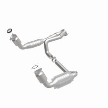 Load image into Gallery viewer, MagnaFlow Direct Fit Catalytic Converter 99-00 Chevy Pickups 4.3L