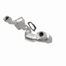 Load image into Gallery viewer, MagnaFlow Direct Fit Catalytic Converter 03 Ranger/BSer 3.0 frnt 50S
