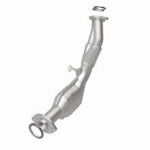 Load image into Gallery viewer, MagnaFlow Direct Fit Catalytic Converter 01-04 Tacoma 2.7L front 49S