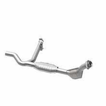 Load image into Gallery viewer, MagnaFlow Direct Fit Catalytic Converter 99-00 Ford F-150 4.2L 50S