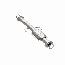 Load image into Gallery viewer, MagnaFlow Direct Fit Catalytic Converter 01-04 Toyota Tacoma 2.4L Rear