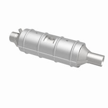 Load image into Gallery viewer, MagnaFlow DF Catalytic Conv 00-05 Ford Excursion / 99-04 F-250 SD / 99-04 F-350 SD (California)