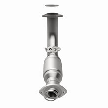 Load image into Gallery viewer, MagnaFlow Direct Fit Catalytic Converter 99-02 4Runner Front 3.4L