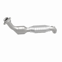 Load image into Gallery viewer, MagnaFlow Direct Fit Catalytic Converter 99 Ford F-150 4.6L