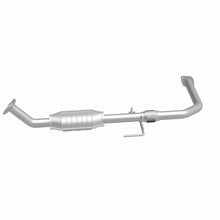 Load image into Gallery viewer, MagnaFlow Direct Fit Catalytic Converter 00-04 Toyota Tundra V8 4.7L Gas