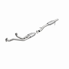 Load image into Gallery viewer, MagnaFlow DF Cat Conv 87-93 Ford Bronco 4.9L/87-95 F-150/F-250 (Non SD)/F-350 (Non SD) PU 4.9L (CA)