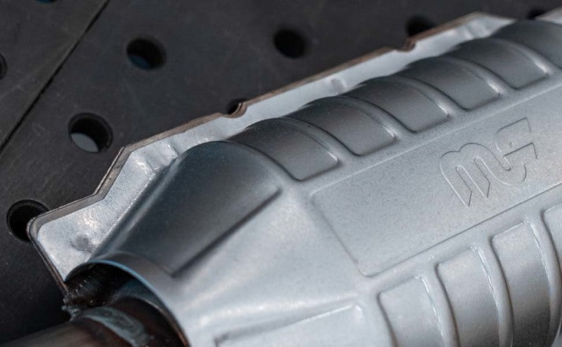 MagnaFlow Ford E-350 Econoline/ 99 -19 F-250/F-350/F-450 SD Direct Fit Catalytic Converter
