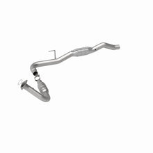 Load image into Gallery viewer, MagnaFlow Direct Fit Catalytic Converter GM 01-02 2500 Driver Side 6.0L