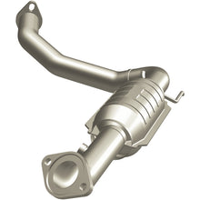 Load image into Gallery viewer, MagnaFlow Direct Fit Catalytic Converter 05-07 4Runner Driver Side Rear