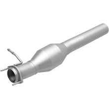 Load image into Gallery viewer, MagnaFlow Direct Fit Catalytic Converter 00-03 Ford F250/350 SD 7.3
