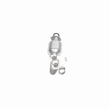 Load image into Gallery viewer, MagnaFlow Direct Fit Catalytic Converter 96-00 Toyota 4 Runner 2.7