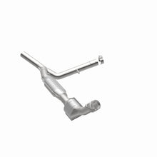 Load image into Gallery viewer, MagnaFlow Direct Fit Catalytic Converter 04-06 F-150 5.4 2WD P/S 49S