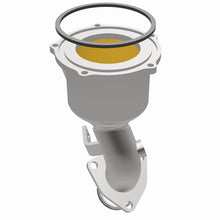 Load image into Gallery viewer, MagnaFlow Direct Fit Catalytic Converter 96-98 RAV4 2.0L front 49S