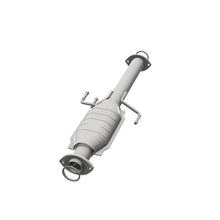 Load image into Gallery viewer, MagnaFlow Direct Fit Catalytic Converter 02-04 Tacoma 3.4L rear 50S