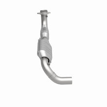 Load image into Gallery viewer, MagnaFlow Direct Fit Catalytic Converter 01-04 Ford F-150 Pickup 5.4L 4WD 4R100 Trans D/S (49 State)