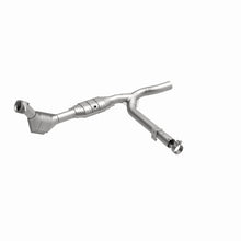Load image into Gallery viewer, MagnaFlow Direct Fit Catalytic Converter 99-00 Ford F-150 4.6L