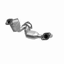 Load image into Gallery viewer, MagnaFlow Direct Fit Catalytic Converter98-00 Ranger 3.0/4.0L Fron