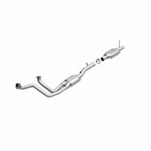 Load image into Gallery viewer, MagnaFlow Direct Fit Catalytic Converter 96 Ford F-150 4.9L