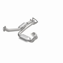Load image into Gallery viewer, MagnaFlow Direct Fit Catalytic Converter 04 Ranger/Bser 3.0 Front 50S