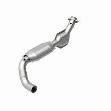 Load image into Gallery viewer, MagnaFlow Direct Fit Catalytic Converter 97-98 Ford Trucks 4.6L